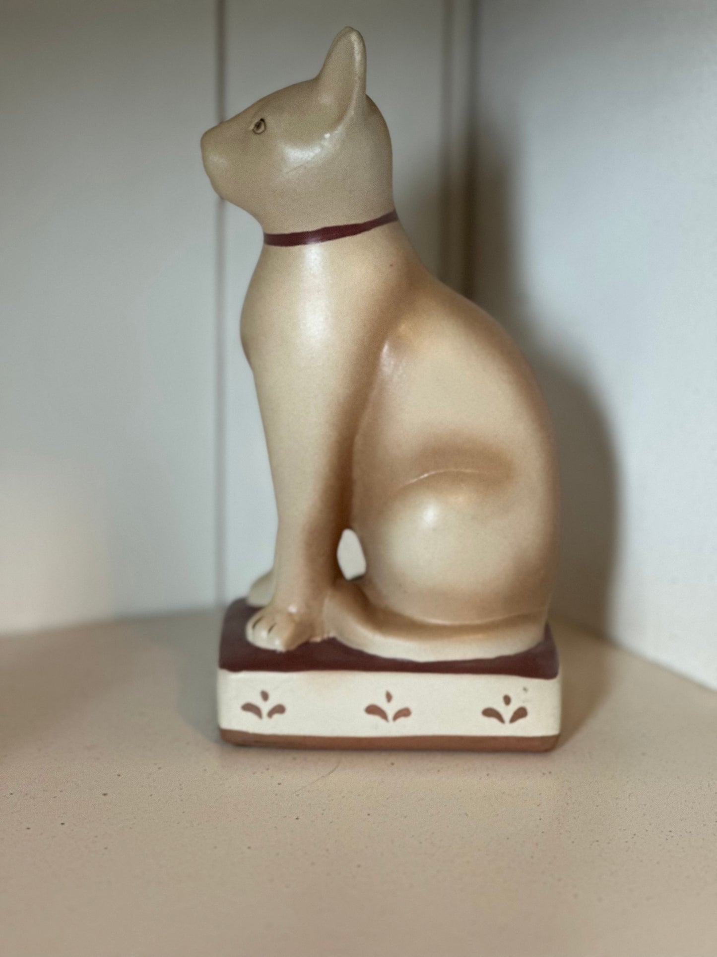 The Bombay Co 8” Resin Cat Figurine