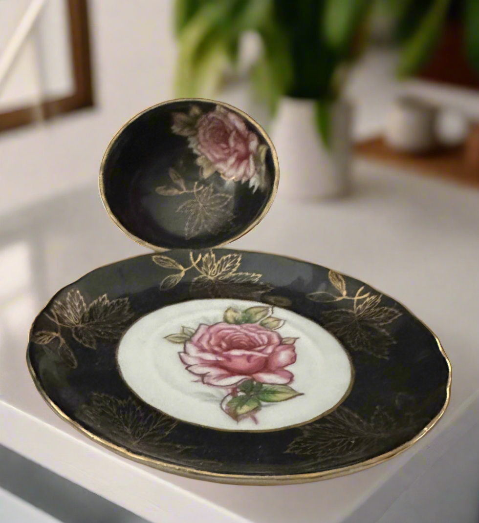 Vtg Royal Halsey Tea Cup