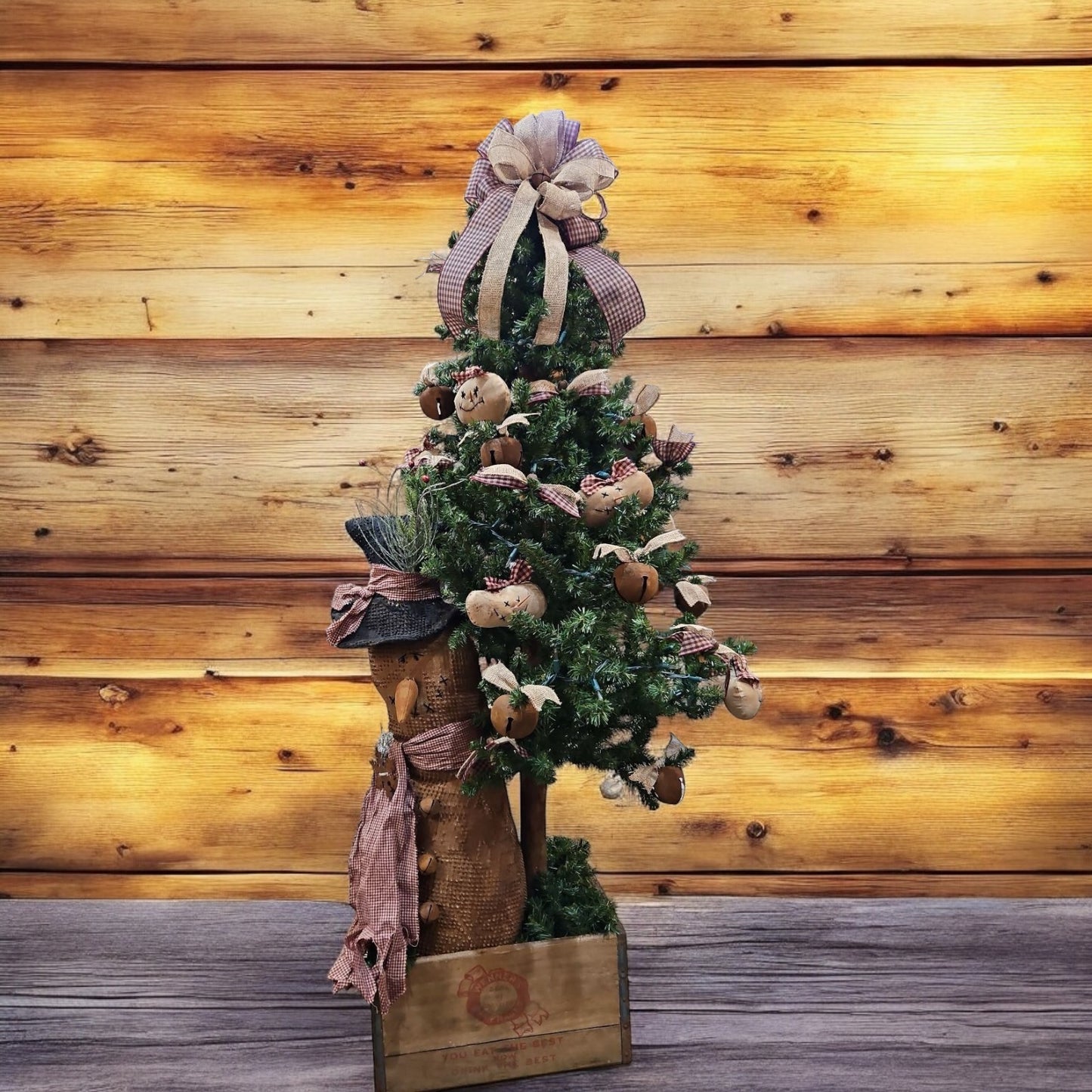 Primitive Snowman & Tree