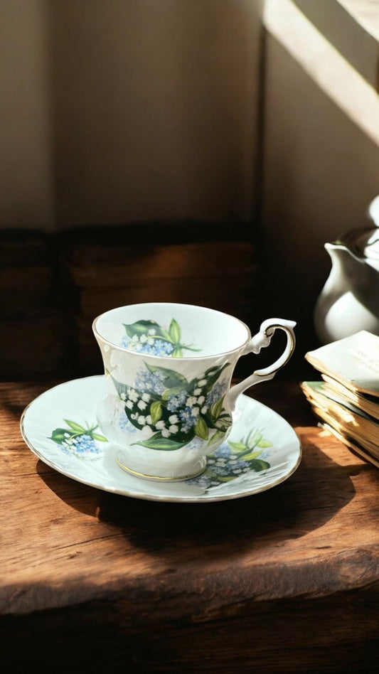 Vtg Fine Bone Teacup