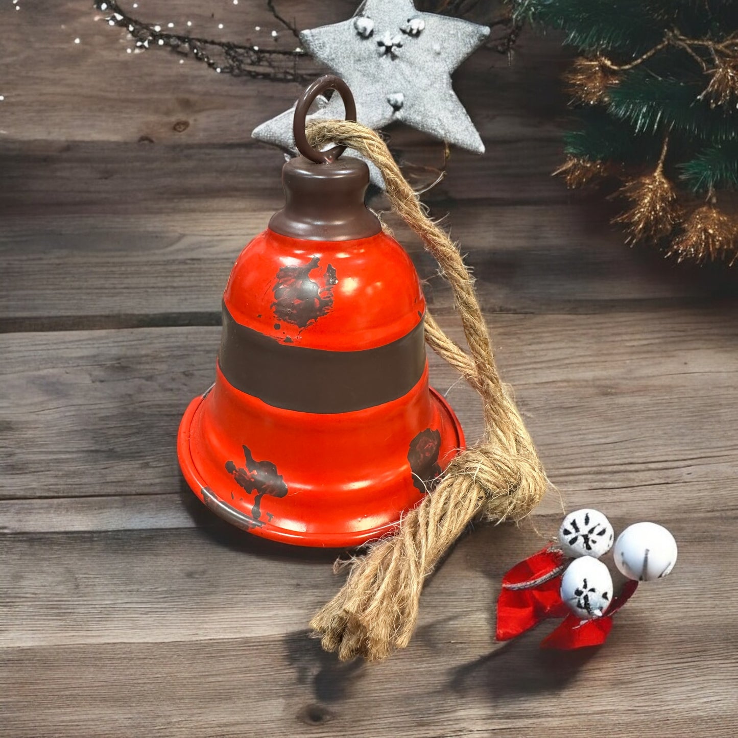 Bell red, rustic style