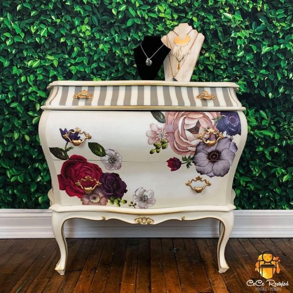 https://cdn.shopify.com/s/files/1/0536/2640/5056/products/3bbbfa1f-fac1-51fb-8ce2-8a8a2f0aace6.jpg?v=1631302246