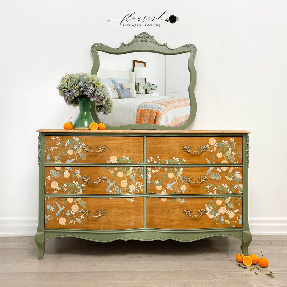 https://cdn.shopify.com/s/files/1/0536/2640/5056/products/45e3724e-6763-5efa-8d8e-0c26eadfaa1b.jpg?v=1686107234