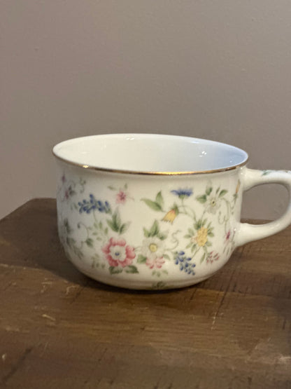Andrea By Sadek Teapot & Cup