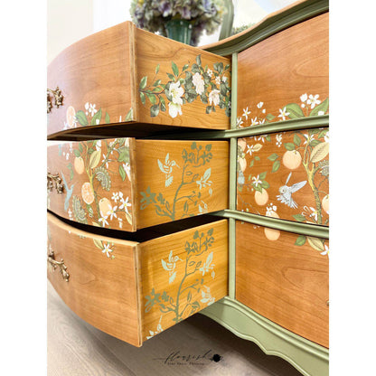 https://cdn.shopify.com/s/files/1/0536/2640/5056/products/5d737f05-4ba4-50ec-8544-992fce6aa1ed.jpg?v=1686107234