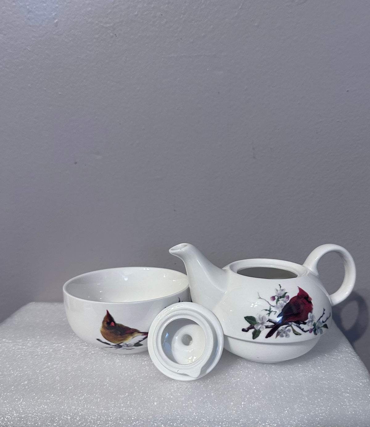 Cardinal Porcelain Tea for 1