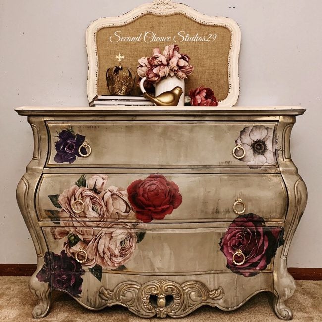 https://cdn.shopify.com/s/files/1/0536/2640/5056/products/82682bb7-7e3f-51a4-8e89-d38dd322ce95.jpg?v=1696953979
