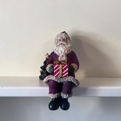 Santa Resin Shelf Sitter