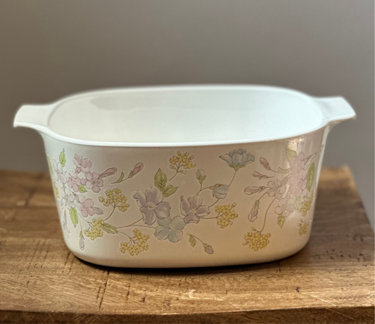 Corningware Vintage 
Pastel Bouquet Collectible