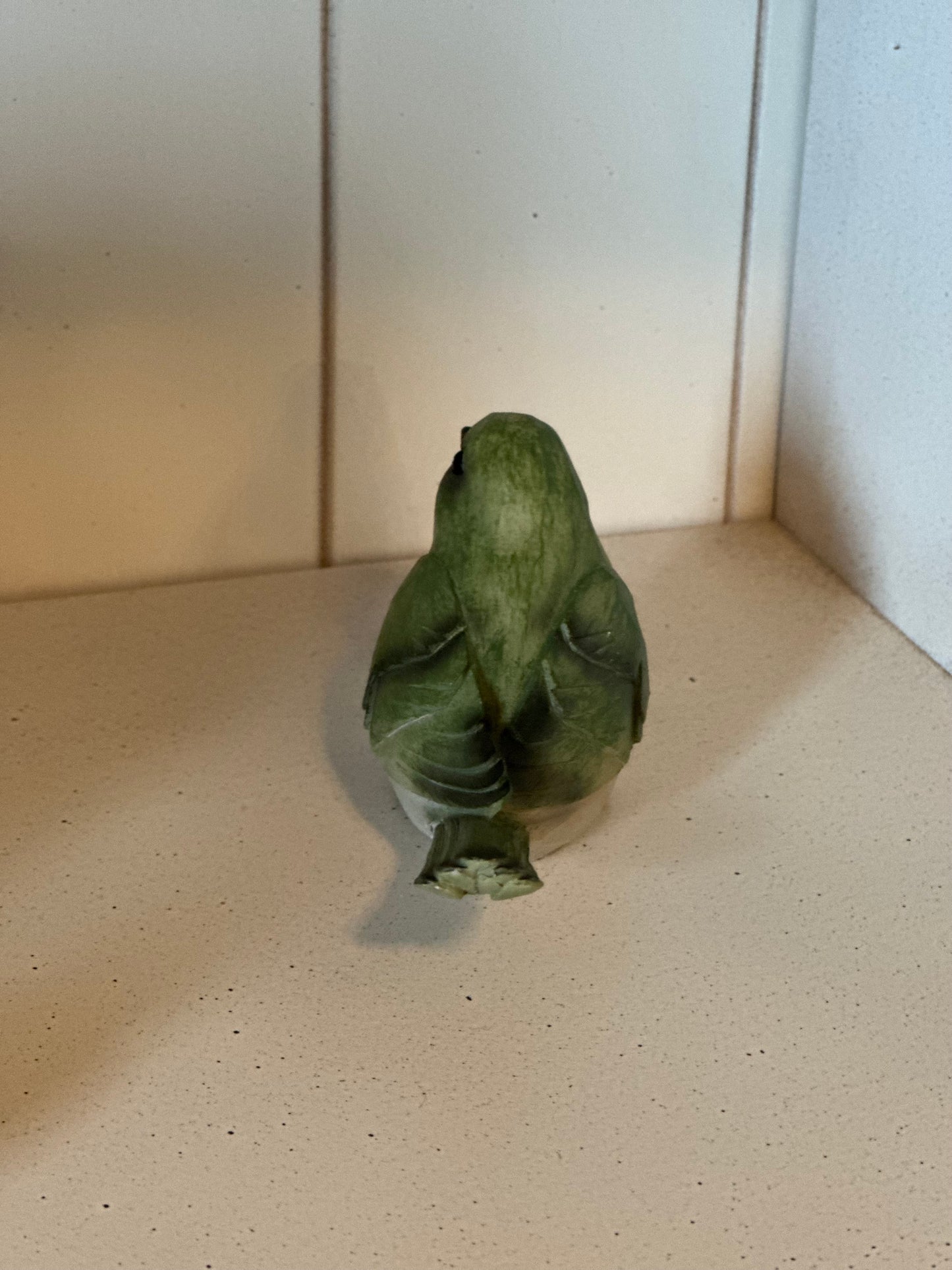 Bird figurine (green)