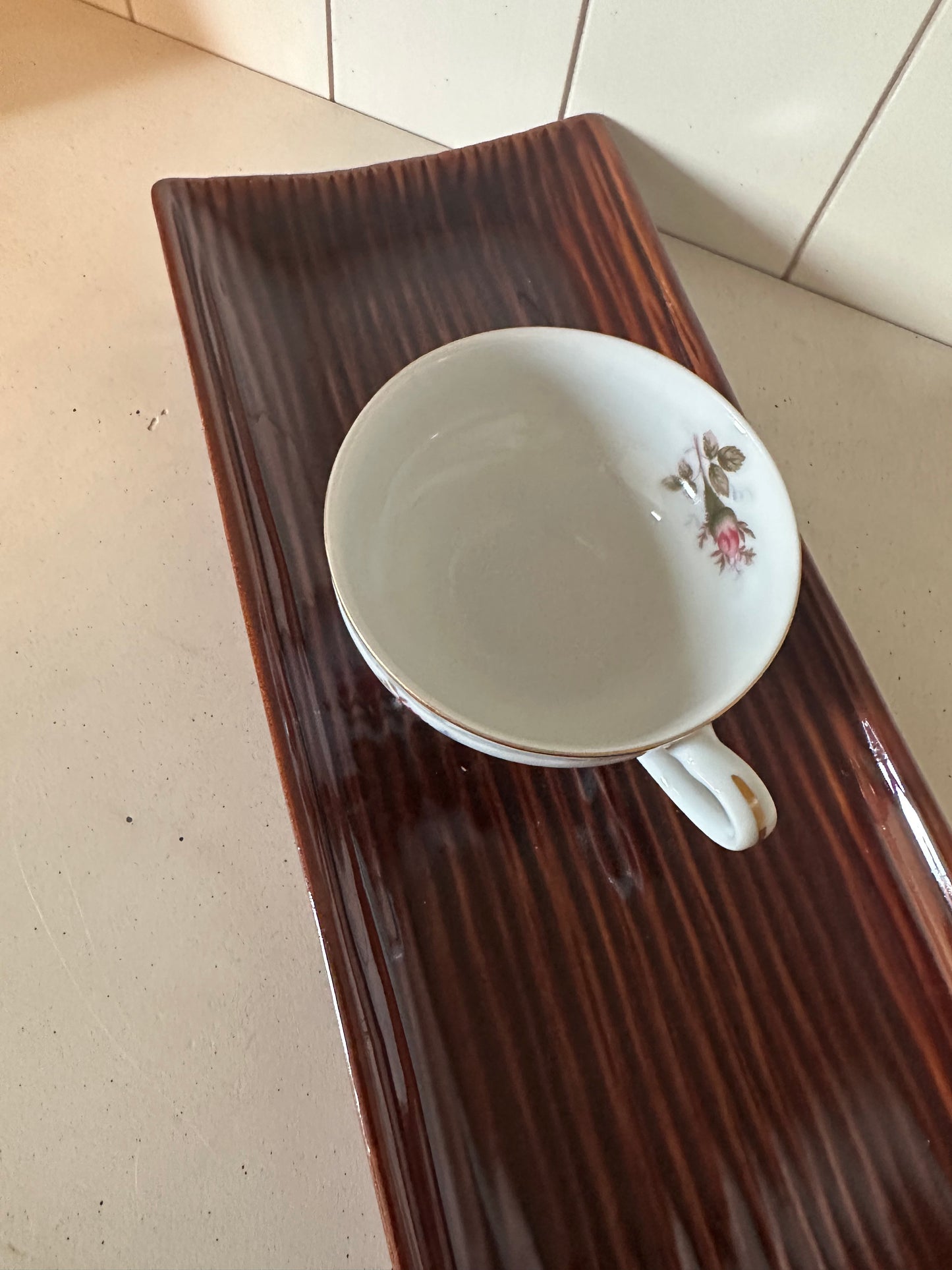 "GRANT CREST" vtg Teacup