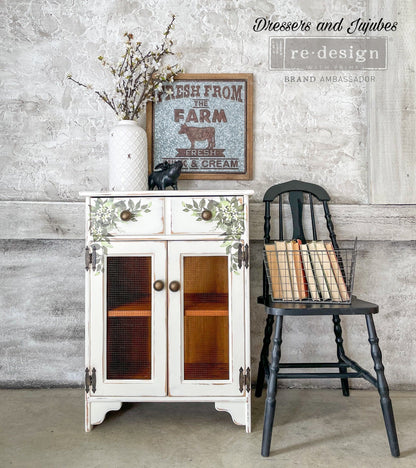 https://cdn.shopify.com/s/files/1/0536/2640/5056/files/CountryCharm2.jpg?v=1744290893