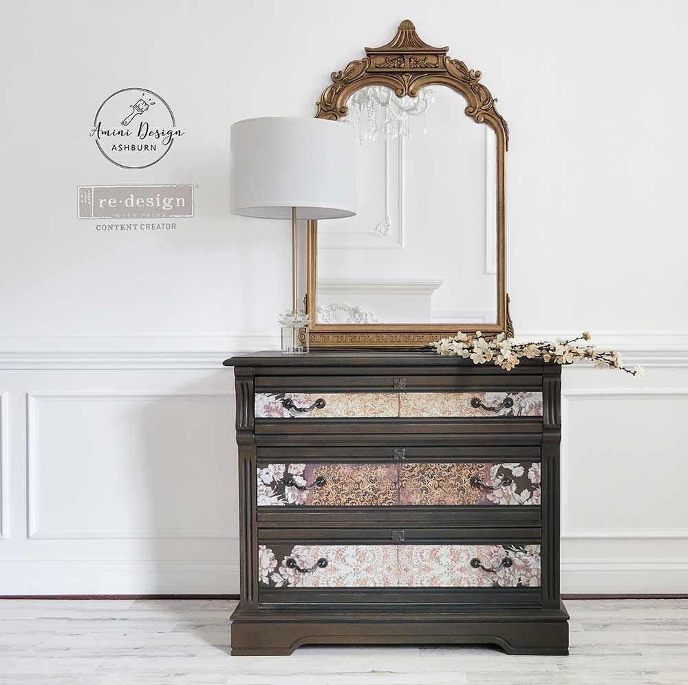 https://cdn.shopify.com/s/files/1/0536/2640/5056/files/DelicateLace2.jpg?v=1707619309