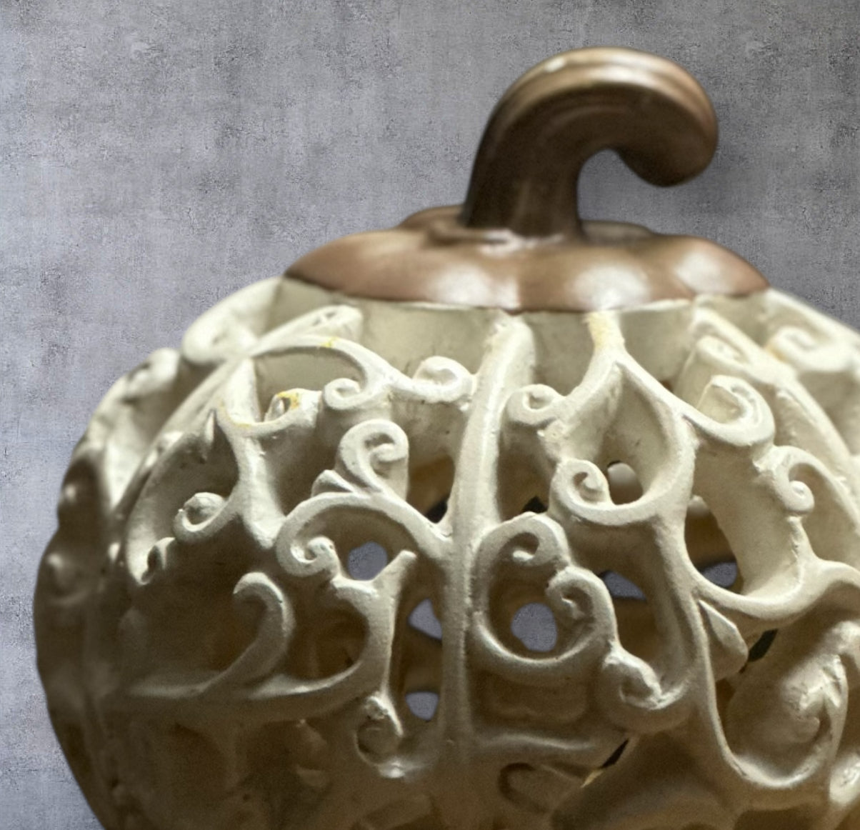 Pumpkin w/ scroll designs