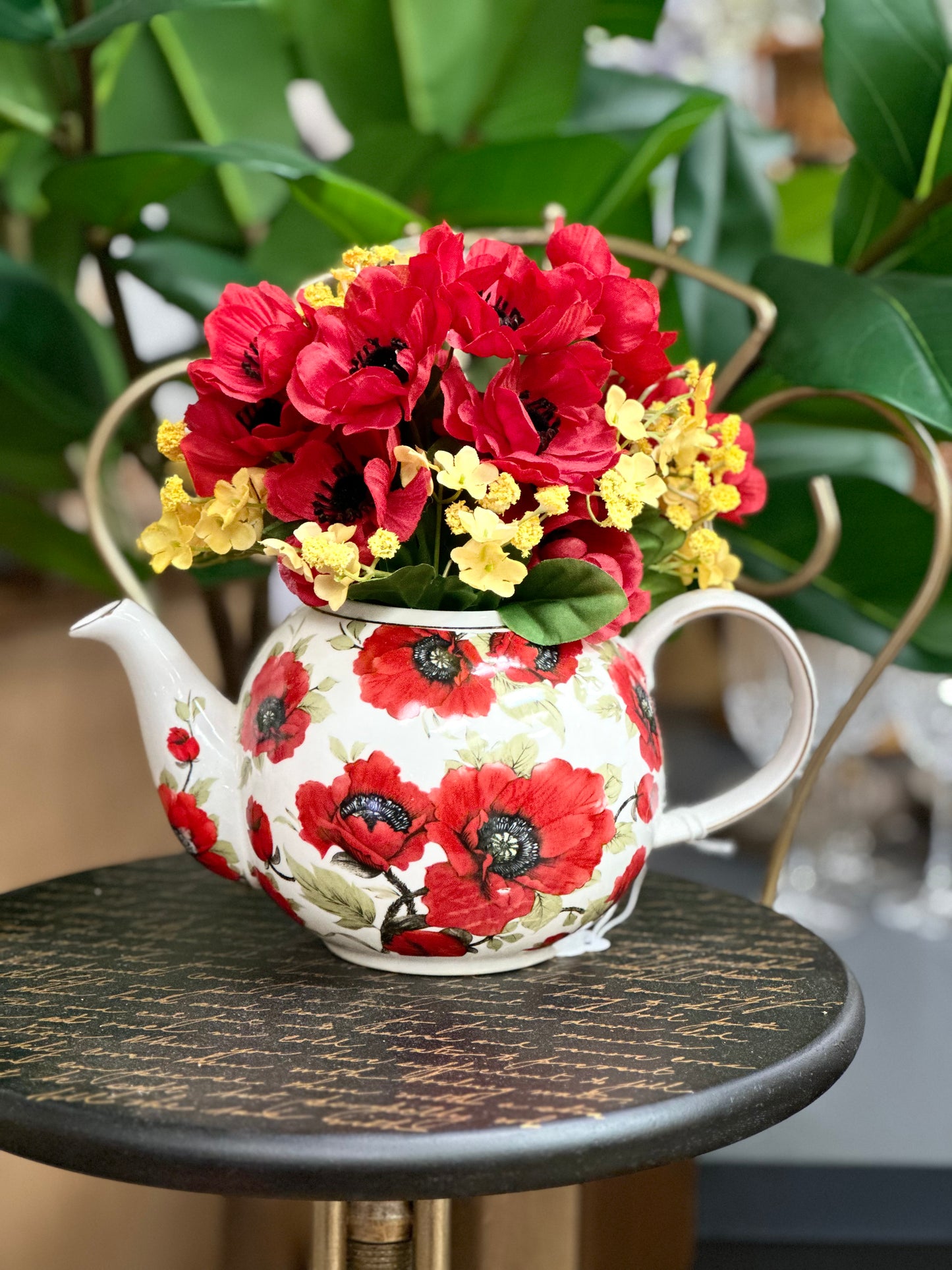 Poppy Tea Pot