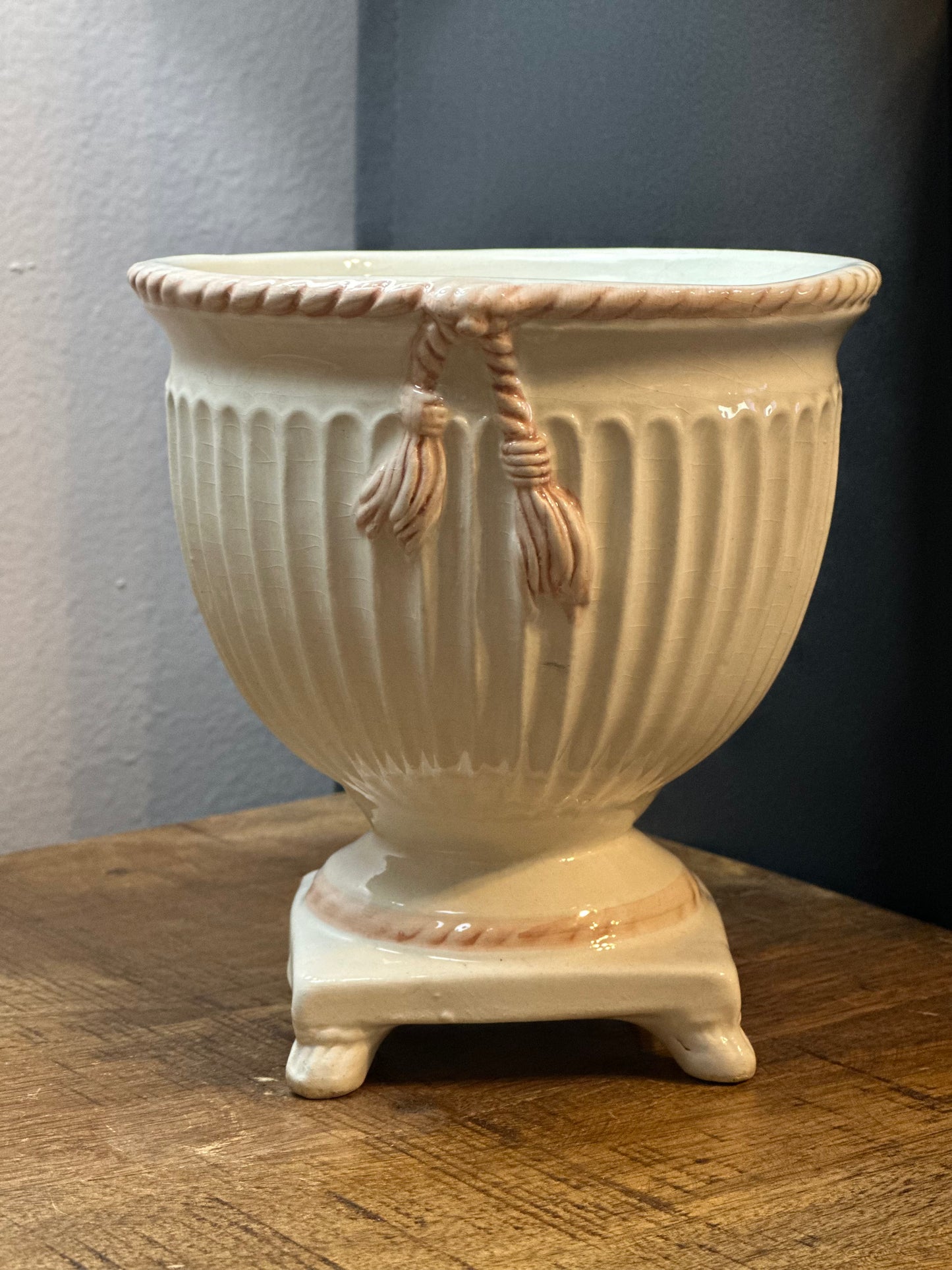Planter, cream & pink