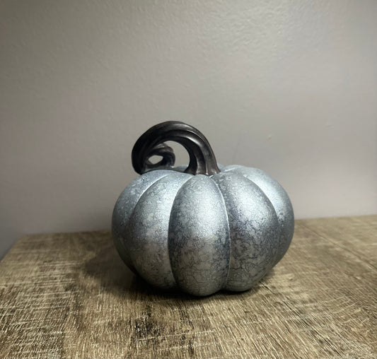Silver Pumpkin short