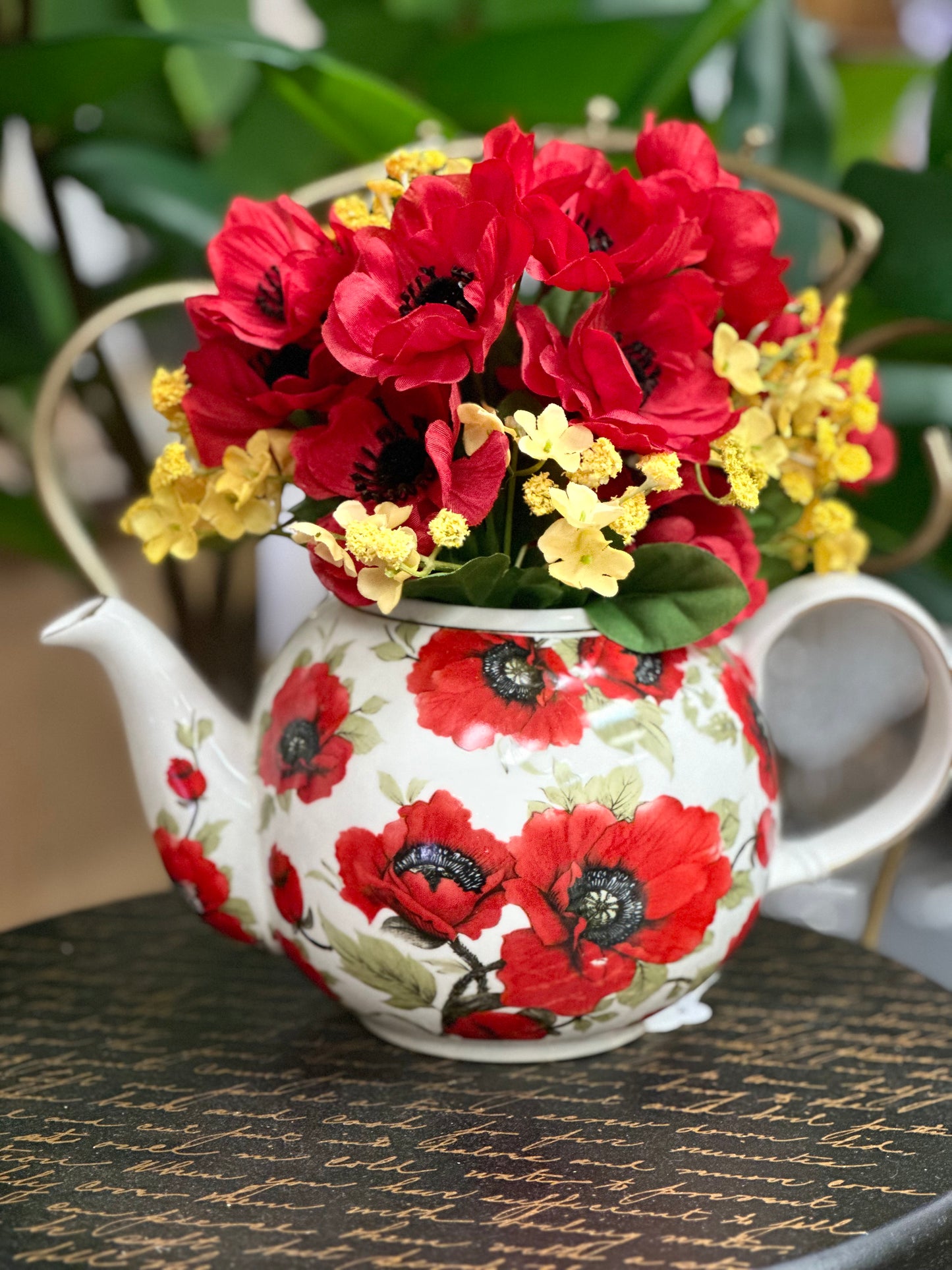 Poppy Tea Pot