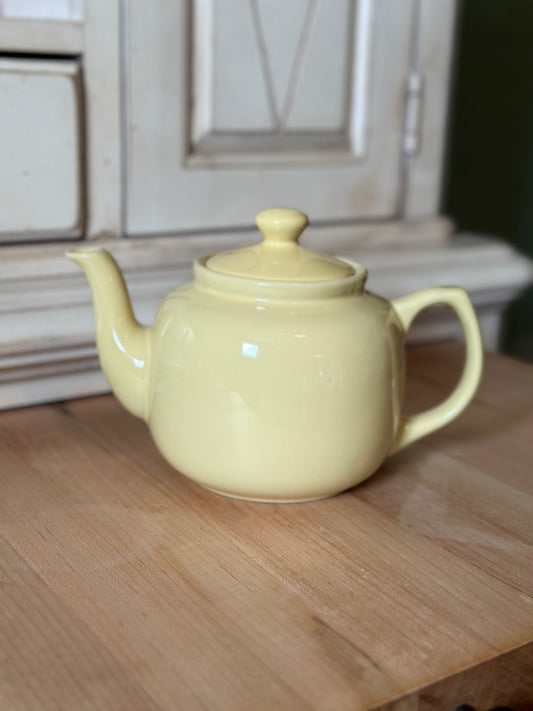 Tea Pot (yellow)