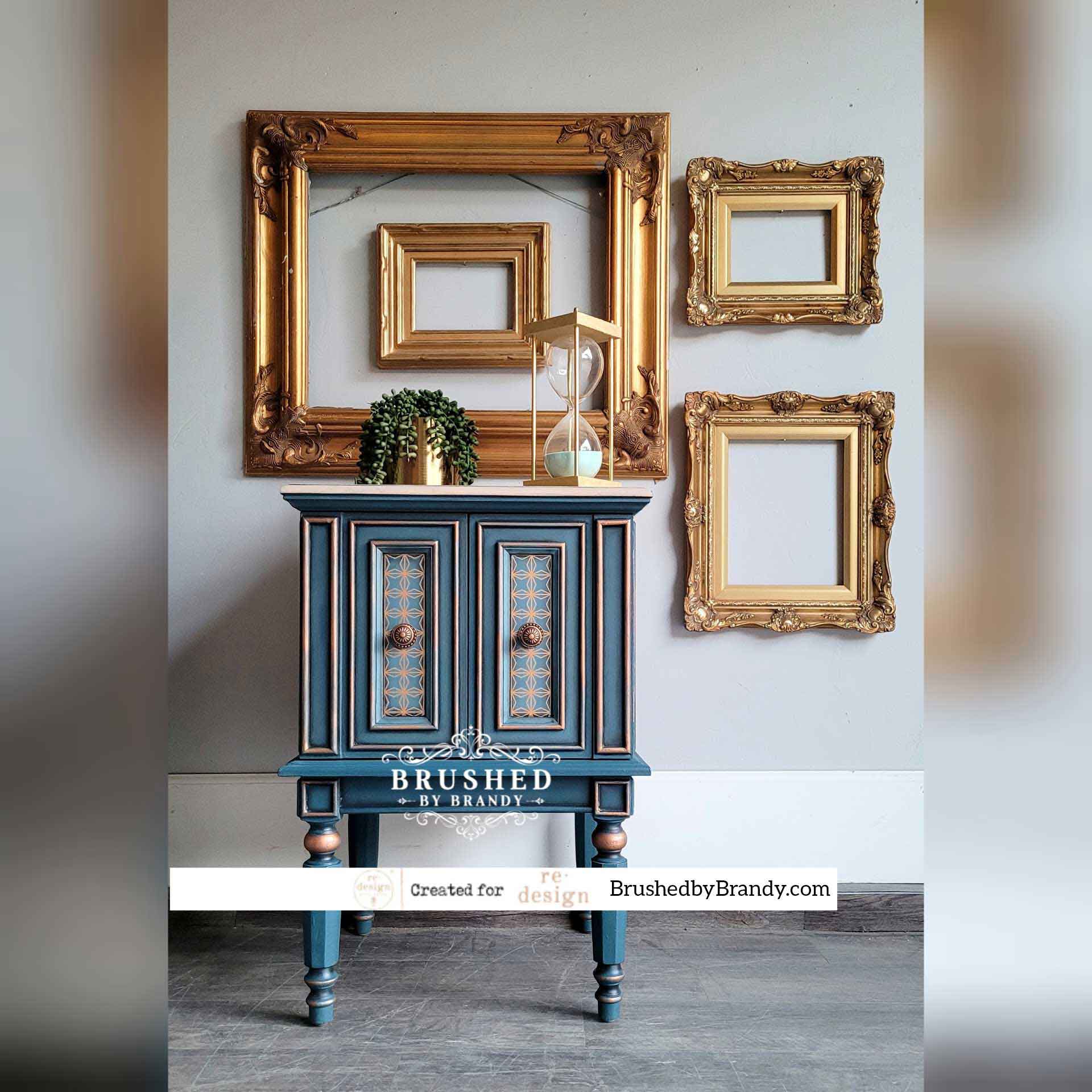 https://cdn.shopify.com/s/files/1/0536/2640/5056/files/GoldenArtDeco3.jpg?v=1741185442