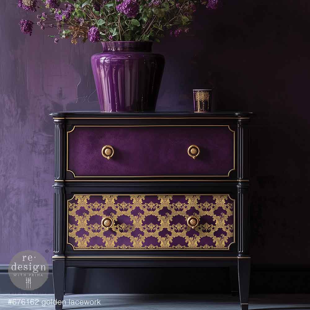 https://cdn.shopify.com/s/files/1/0536/2640/5056/files/GoldenLacework1.jpg?v=1741186092