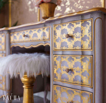 https://cdn.shopify.com/s/files/1/0536/2640/5056/files/GoldenLacework4.jpg?v=1741186092