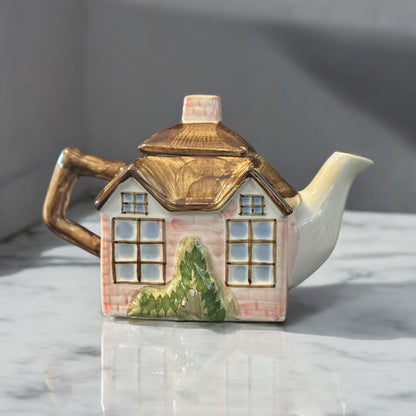 Tea Pot ( pink house)