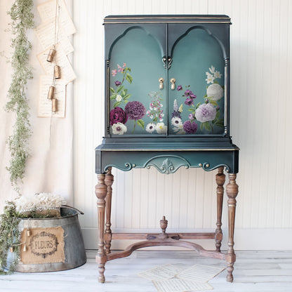https://cdn.shopify.com/s/files/1/0536/2640/5056/products/majestic_blooms.jpg?v=1680573841